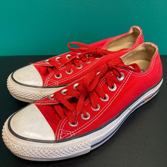 Red Retro Converse - Picture 1 of 4
